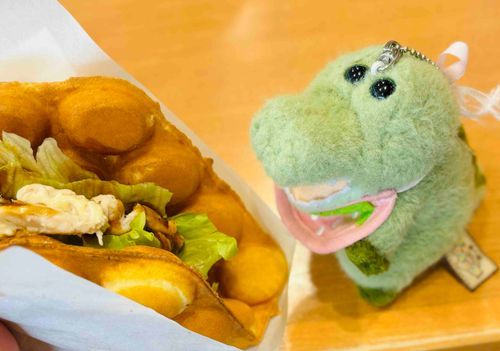 きのうね！！！！えっぐわっふるたべた！！！！あまいのとしょっぱいのとでおいしかった！！！！