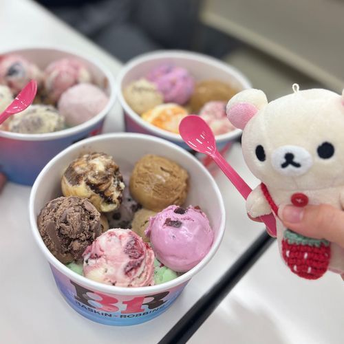 31のよくばりフェス🍨💕
￣￣￣￣￣￣￣￣￣￣￣
ポッピングシャワー🩵×2
ラブポーション💌
ジャモカコーヒー☕️
ティーオーレ🫖
大納言あずき🫘
ハッピーブレイクタイム🍫
ワンダフルキャラメルプレッツェル🥨
バーガンディチェリー🍒
ホワイトティラミス🤍

を、いただきましたヨ。