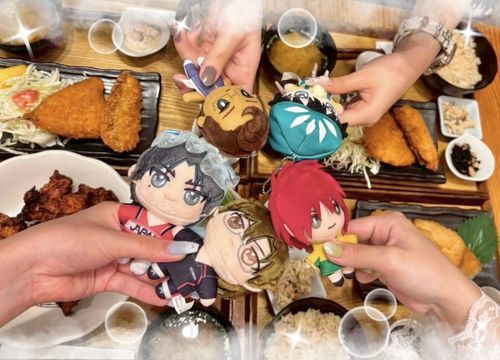 ヘッドドレスを手塚ァ❕にも見繕うからね (っ ̫ ; ˘)まってて。