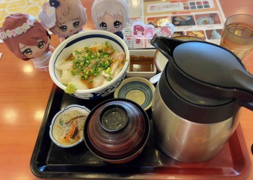 てんかのコラボお仕事先の
浅草ROXまつり湯でお昼ご飯を食べたよ🍚
温泉も気持ちよかった〜♨️