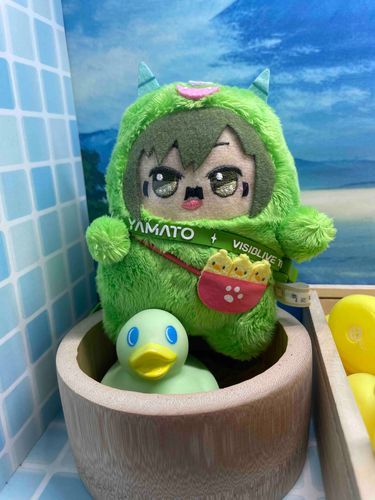 ﾔ!ﾔ~~!(みて！ちょびと同じ色のひよこさん～！)