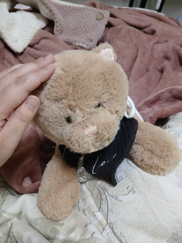 まま。なでなでしてくれるの?まま。大好き。