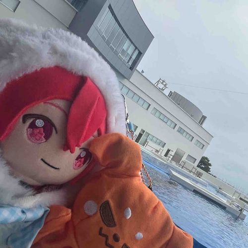 シャチ(さん)(リアル)に水をかけてもらいましたびしょ濡れ💧
風邪ひかないようにお風呂に入ろうね