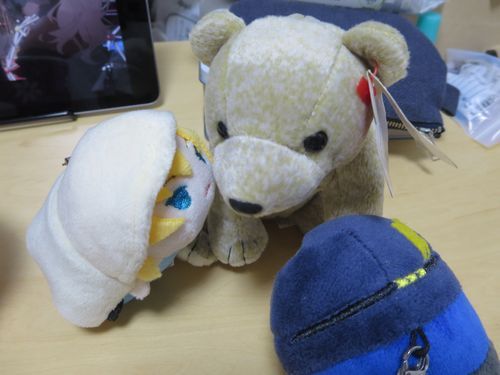 あるじが「おともだちだよー」てつれてきたゃ。
あーもんどさんゃ。