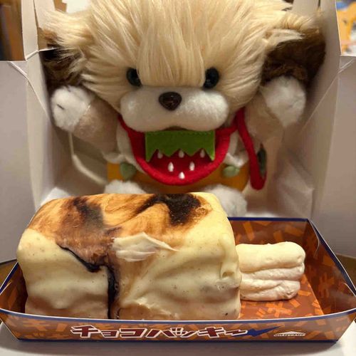 いま話題のケーキ食べたよ🍴💫