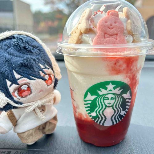 くまさんのクッキーはもらえなかったけど、
いちごたっぷりでおいしかった〜。