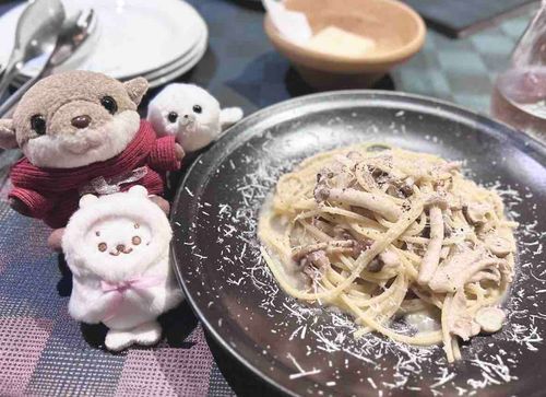 （主）と、おともだちと、すてきなお店に、行ってきたの♡⟡.·*.
夜景も見えて、綺麗、だった·͜·ᰔᩚ