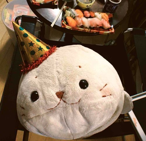 きのうは早めのおおみそかぱーちー🥳
ゆうちゃんとあいちゃんはきょうも仕事なんだって。
しかもあいちゃんはやきんとな、まあがんばれぃ😆
夜はゆうちゃんと紅白をみるやくそくをしてる🎶たのしみ