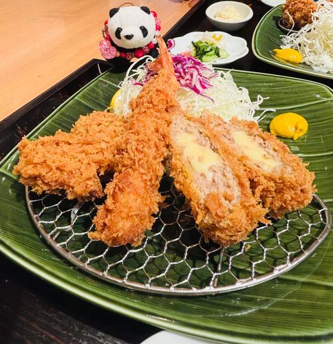 とんかつ たべにきたよ〜🍤