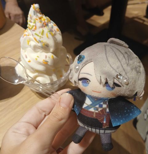 にんげんさんとバイキング♪
デラックスアイススペシャル！！！食す