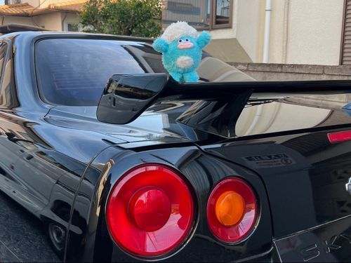 ホイッピさんとドライブしようとしたらバッテリー上がってた…ごめんね💦
動かない愛車とツーショット😭笑