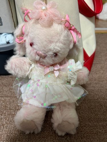 みんな、うさ子だよー!!
だいぶおひさしぶりになちゃた💦
なんでかというと!
うさ子はあいどるになたからだよ💖
ぜんこくのみんなにあいにいくため、うさ子はいそがし・・・というのはじょうだんなのだけど(´・ω・)
でもでも、このおよふくきると、あいどるになたようなきもちだよ😍😍