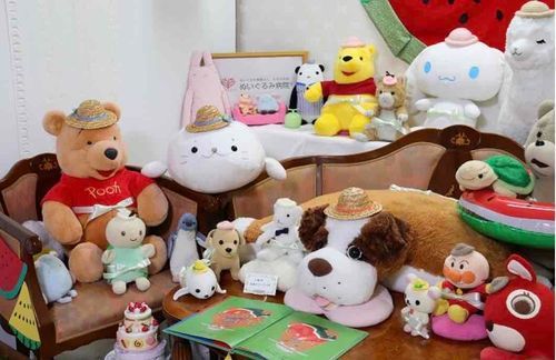 これは、退院パーティーのしゃしんだよ！
しんゆうのぺんぎんも、みぎにいるよ！