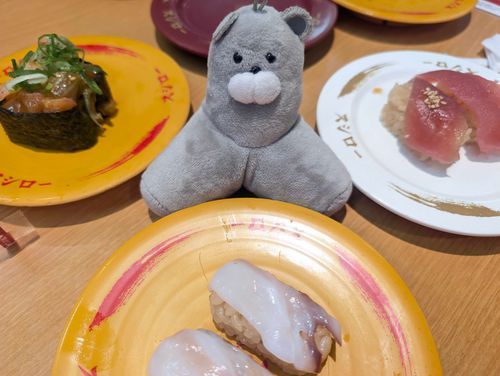 今日もとりあえず寿司🍣

(テポグマ)