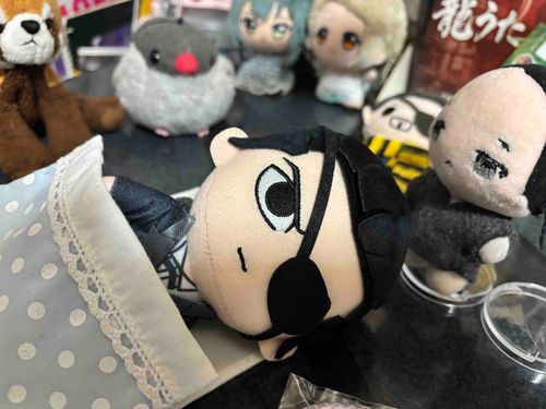 🐍🖤　よう、俺は真島や。起きたらこんなとこに来とった。…どこやねんここ

