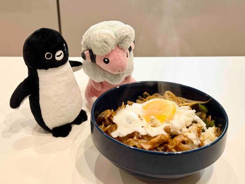 ﾒｪｰ…… (実はせいろで蒸した焼きそば)