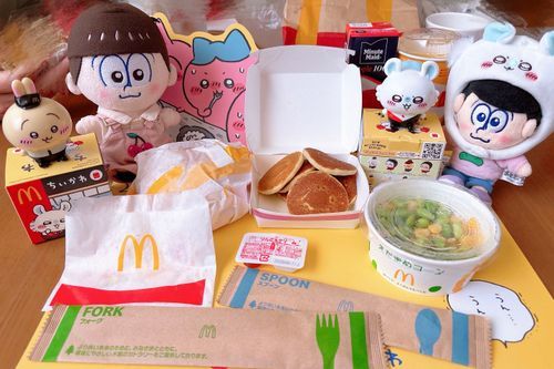 今日はおうちで食べます！
ポテトはがまんできなくて車の中で食べました。