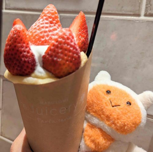 くれーぷ！
あまーい！
おいしー！
いちごー！