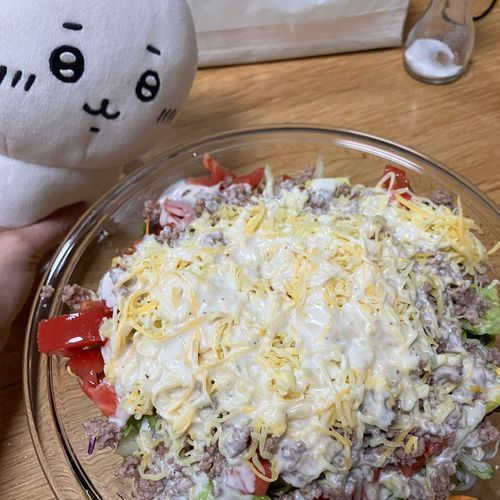 おかしゃんがどりろ…こす？っていうごはんつくってくれたよ
ぱりぱりおやつのはいったさらだなんだけどおいしかったよ
ごはんなのにおやつたべてておもしろかった