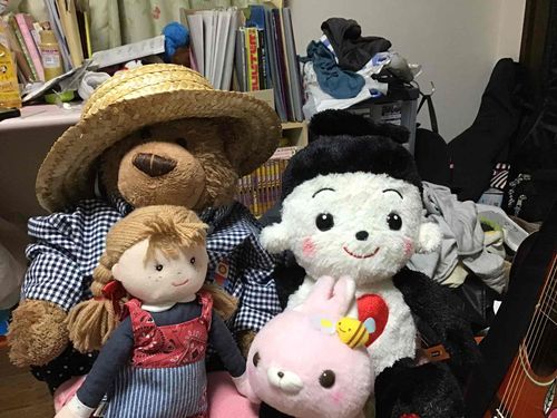 お友達のお家から引っ越してきてくれました！
プリモプエルのそらくん
うさぎのサクラちゃん
お人形のくるみちゃん
です！

これからもよろしくお願いします！
ちなみに帽子被ってるのは、ろーちゃんです