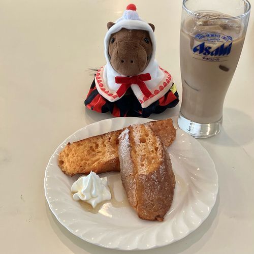 🎂 HBD REGALAIRA 🎂
今日はレガレイラの5歳の誕生日。れがちの大好きな中山競馬場でフレンチトーストを食べました。美味しかったです😋✨

重賞ない日の競馬場はあんまり混んでなくて過ごしやすいしレースは重賞関係なくおもしろいのでお得な気がする🌼