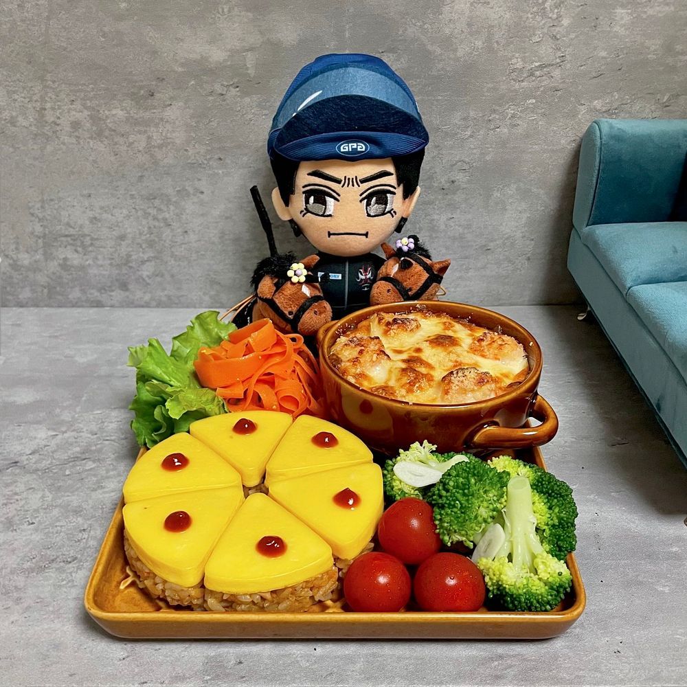 今日、4月27日は、リバティアイランドの一周忌。楽しい時間はあっという間に終わるけど、苦しい時間は長く感じる。リバティアイランドのことを考える1年は苦しくて長く感じる1年だった…。楽しい時間の方がたくさん残してくれたのにね。だからこんなに苦しいんだけどね。。。

写真は去年の8月1日のデジモン記念日に作ったオムライスプレートのオムライス。このオムライスめちゃめちゃかわいくできた🐣ちょっと手間かかるので二度と作れてないけど、また作りたい🐣
