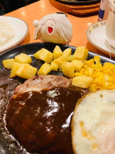 きょうはがっつり、ですね！ぼくにもひとくちくださーい！