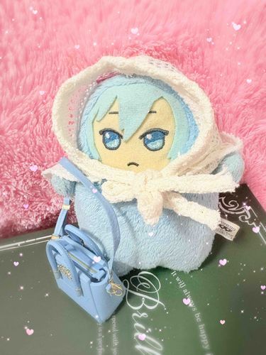 かいぬしの おともだちから あたらしい ばっぐを もらったよ(*´꒳`*)
おれと おなじいろだから にあうっていわれたけど どう…？