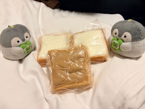 ふくしまのくりーむぼっくす！
くりーむがたくさん🍞ふわふわでたいへんおいしいものだなぁ…