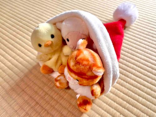 実はピヨたち、サンタの手伝いもしてる