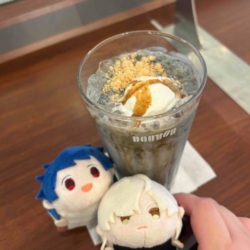 あれ？きょうはおはなみだってきいてたんですが…
どとーるにきちゃったみたいだね