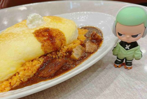 お着替えしたKUBOくんとお昼ご飯食べたよ。ラザニア無くなっちゃった。ざんねん。でも美味しかったね。
