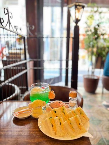 きゃにの じゅんきさたんぽう☕️
ないそうが すてきな じゅんきさ もん。
くりむそーだが まぁるいぐらすで でてきて きゃわよイんだヨ。どりんくに はぴたん ついてくル。