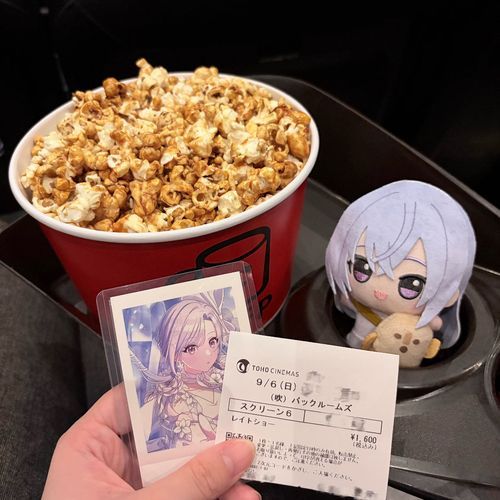 この間はバックルームズをﾊﾅﾁｬﾝと鑑賞🎥