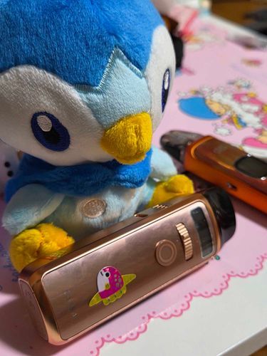 さて　どれをすうか…
ポチャはぴゅわわキャラだから、
あんまりじろじろみては　いけないポチャ