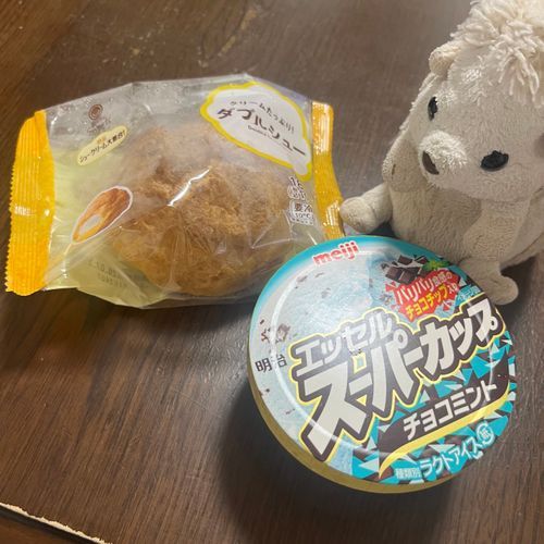 連休明けてからすごく暑いなあ～と思ったらゲリラ豪雨だったりで不安定なお天気。
だいふくは連休明けてからほぼ毎日アイス食べている。オススメのアイスがあったら教えて欲しいな～🍨