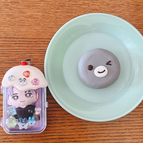 Suicaペンギンのフェイスセットだっけ？と、
どら焼き買ったうまうまうま