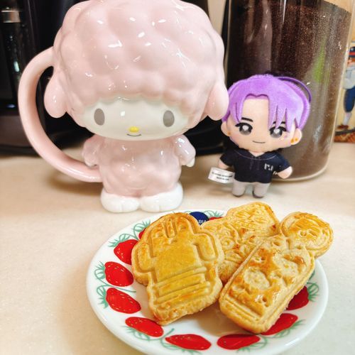 クッキーいただいた🍪
かわいい土偶埴輪こけし