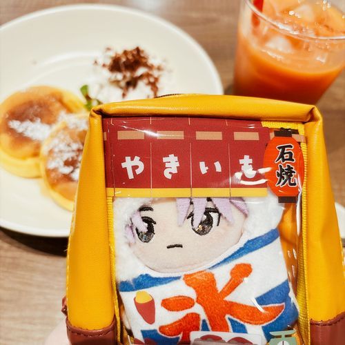 夕方カフェと思って入ったら居酒屋だった笑ちょびっとあるカフェメニュー頼んだよカフェラテ飲みたかったのにカフェラテなかったー