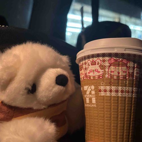 かわいいカフェラテ〜🧸
さむいから、みんなもあたたかくしてね。