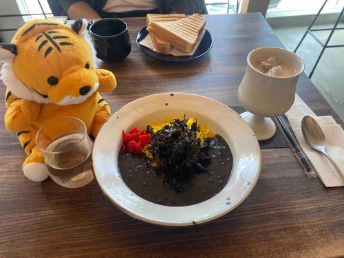 黒いカレーです🍛