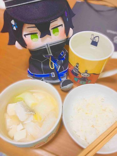 きょうはなべをたべたぞ。
さむさでたいちょうをくずさないよう、きをひきしめなくては🍲