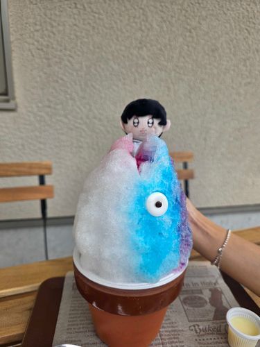 食われる