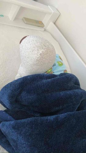 まだ寝たいのに…
お母さんが起こしてくるぅ…🥺