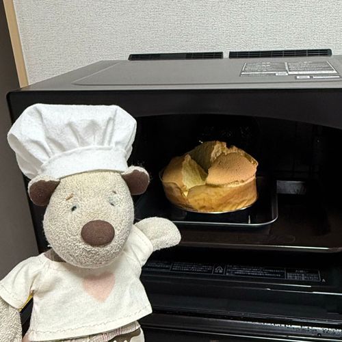 みて〜！
チーズケーキがだいばくはつしちゃった😹