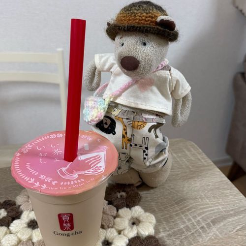 ゴンチャのもうとしたら…ひとりでたてたんだよ！バランス🧸