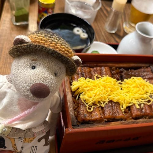 パパのだいすきな うなぎもたべにいったよ🧸