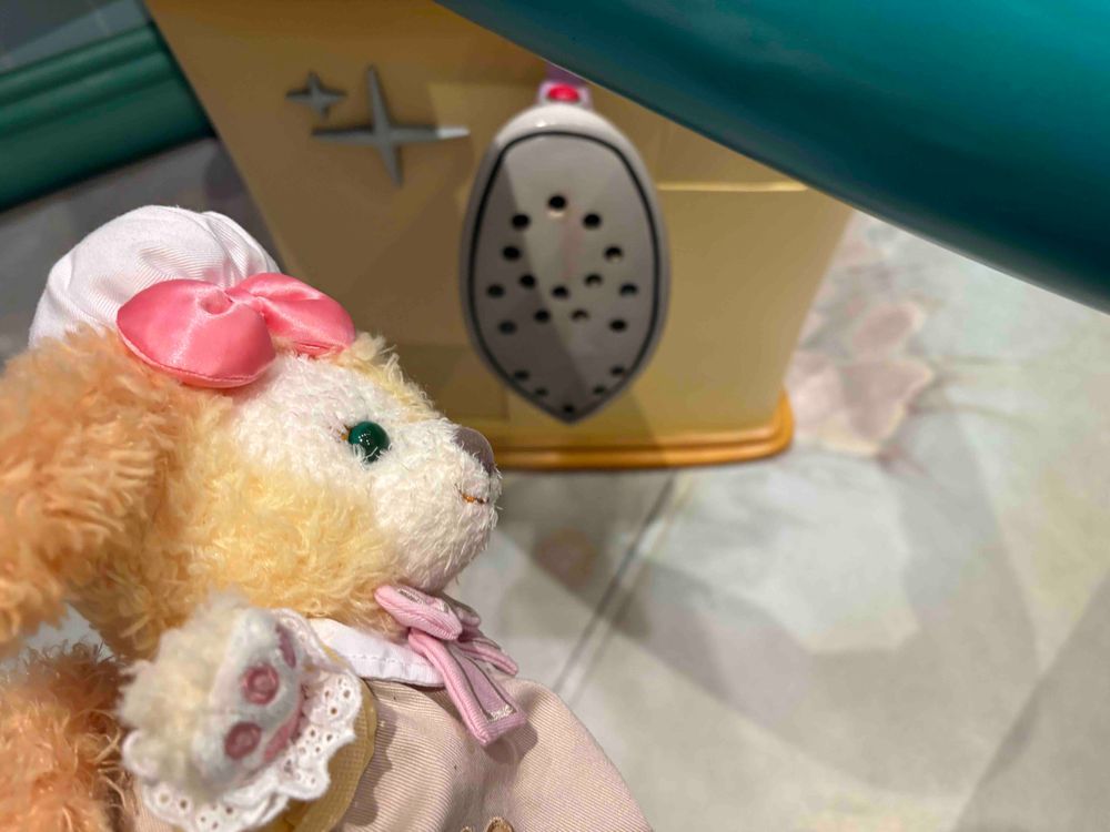 わぁーー🐶🍪⸒みしん、ガタガタだよ
アイロンからは煙がでてるよ🎀