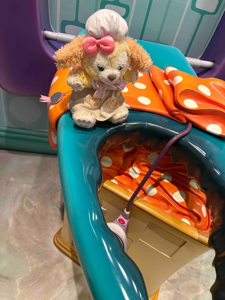 わぁーー🐶🍪⸒みしん、ガタガタだよ
アイロンからは煙がでてるよ🎀