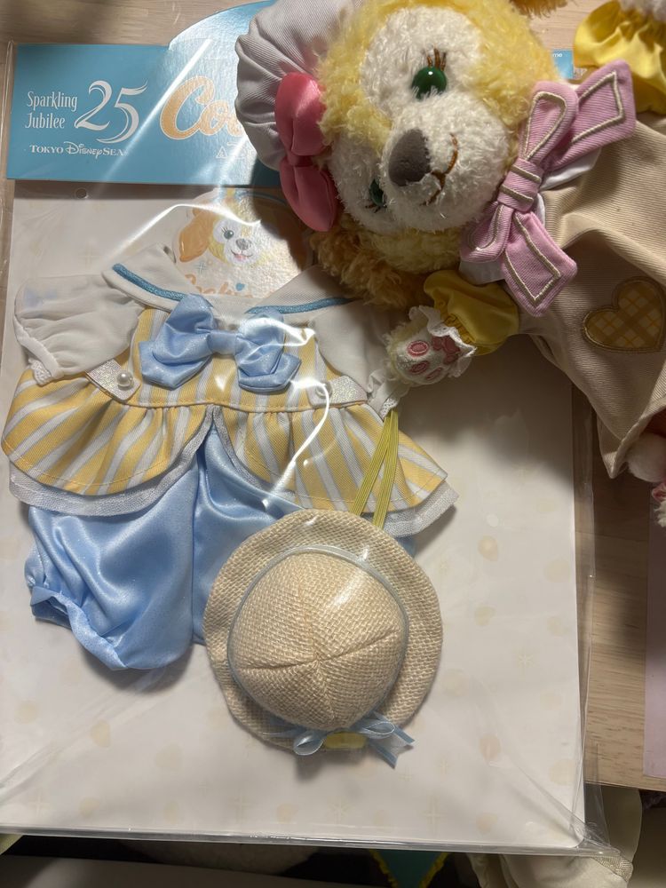 夏用のお洋服、かってくれたよ☀️🐶🎀お帽子は被れないけどかわいいよ